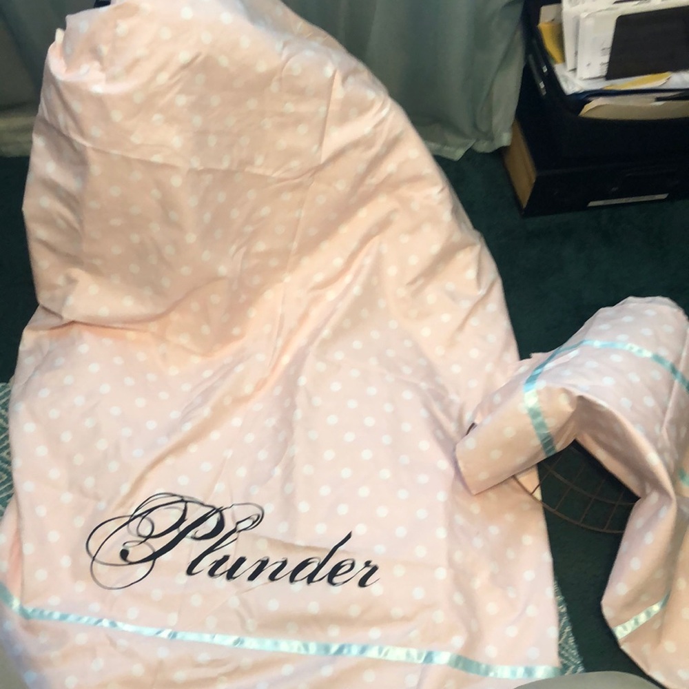Plunder Large table cover with two runners